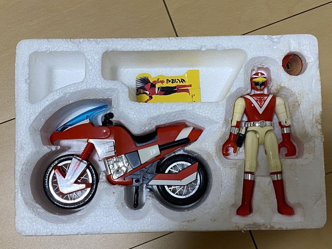 希少 超獣戦隊ライブマン レッドファルコン モトファルコン バンダイ 超獣戦隊ライブマン レッドファルコン モトファフコン